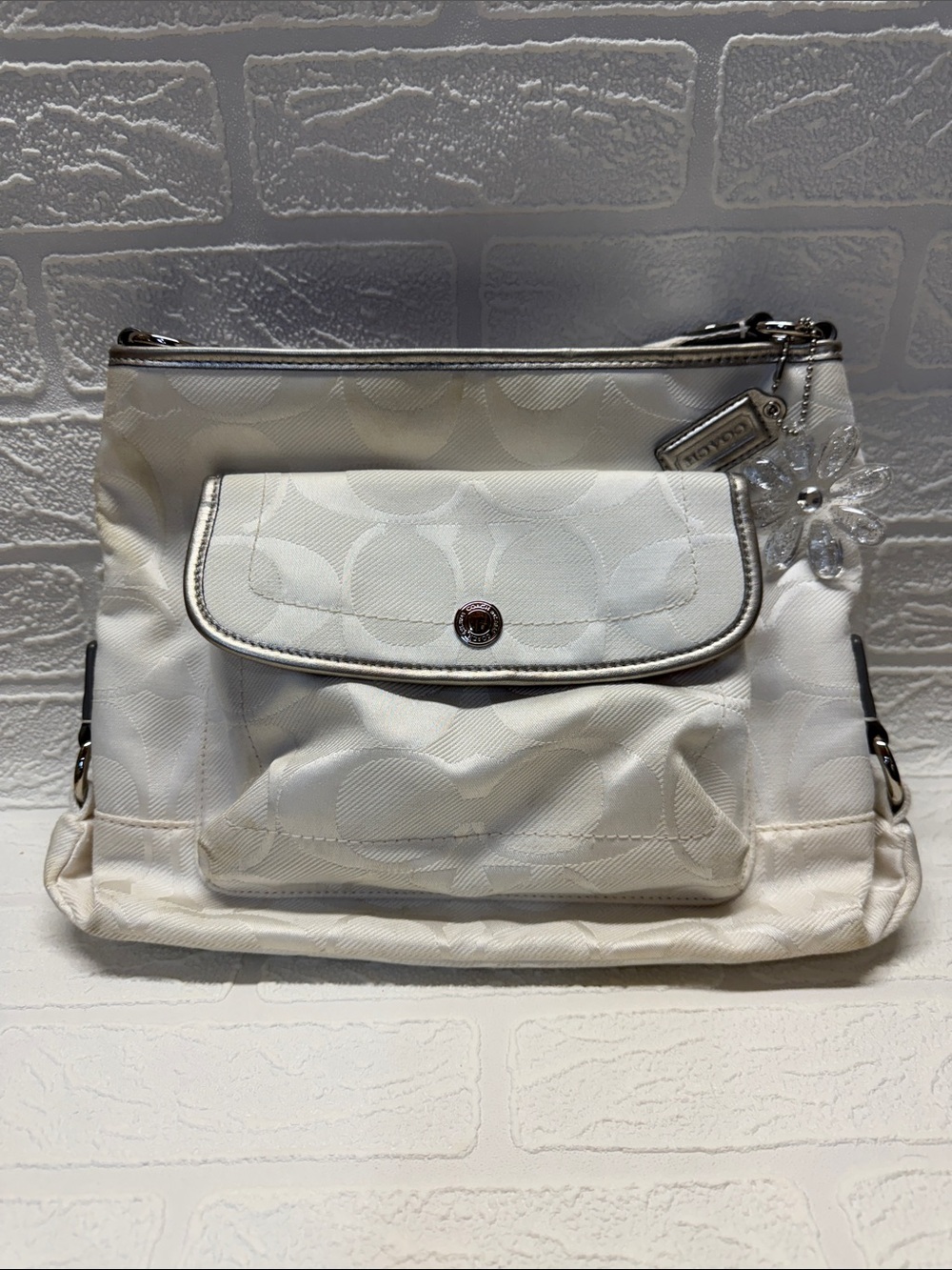 Coach Kyra Daisy White Signature Crossbody  Shoulder Bag with Daisy Charm